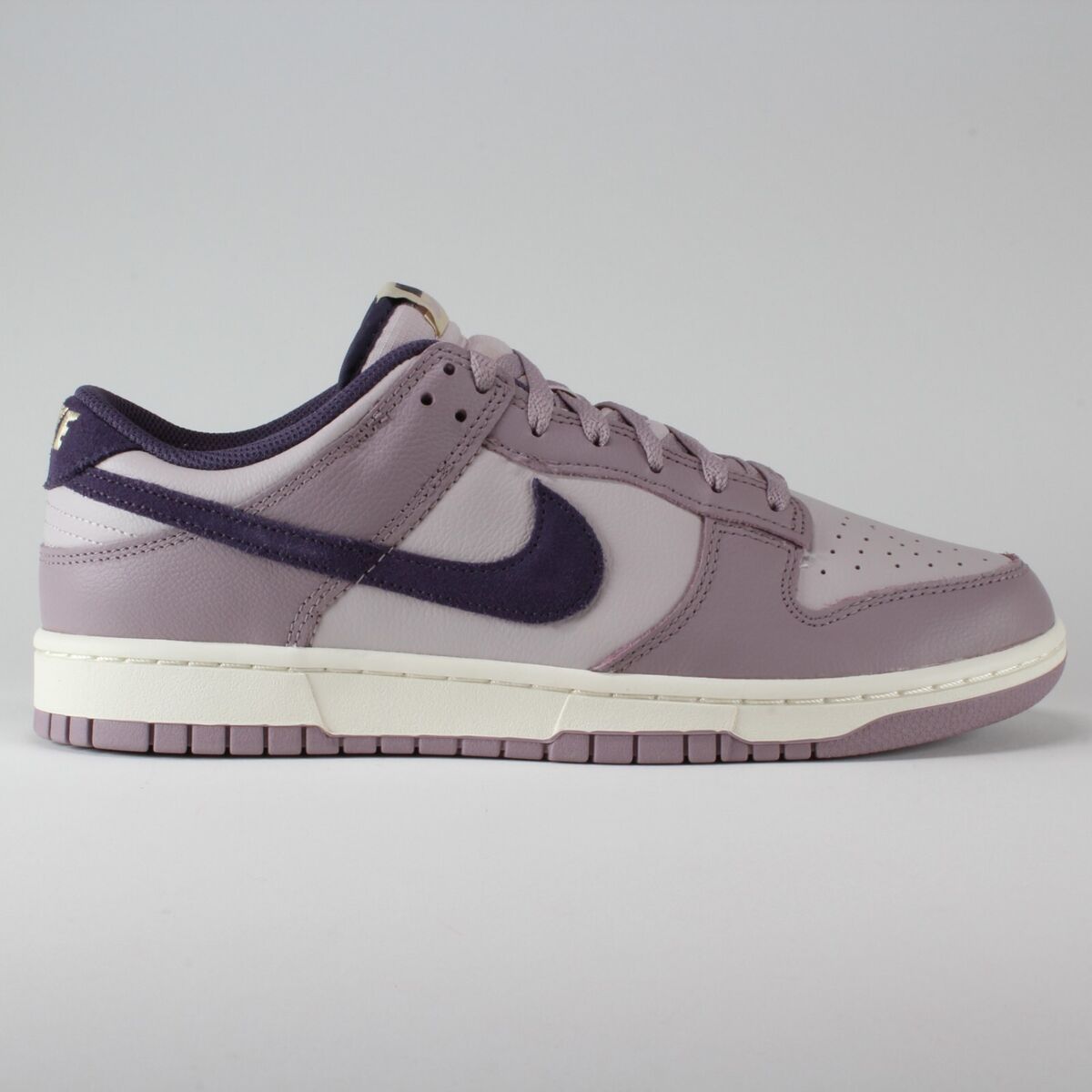 Nike Dunk Low Retro SE Light Violet Ore Purple HQ3642-202 Nike Dunk Low Retro SE Light Violet Ore Purple HQ3642-202