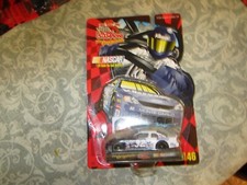 1998 TEN YEARS THE ORIGINALS RACING CHAMPIONS 32 KLEENEX