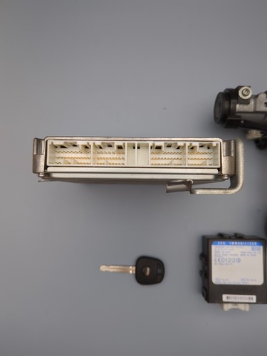 Toyota Hiace D4D Ecu  89661-26790 Ignition Lock Immobilizer Key - Picture 5 of 14