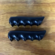 BICYCLE GRIPS 7/8" ID. 4-1/2" LONG BLACK FITS SCHWINN HUFFY SEARS MURRAY VINTAGE