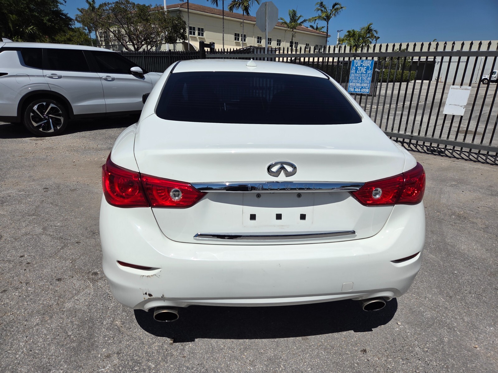 Infiniti Q50 - Image 7