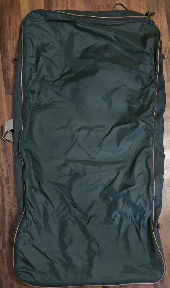 Bolsa de roupas vintage Ricardo Beverly Hills dobrável pendurada 22x20 - Imagem 3 de 4