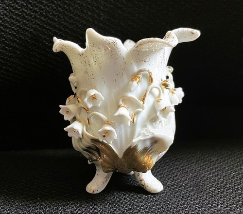 Lefton China Hand painted Swan Dish 4"x3.5" and Vase 3.5"x3" White & Gold Leaf - Picture 5 of 15