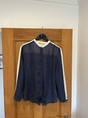 Wunderschöne Damen MASSGESCHNEIDERTE blaue Schlangenmuster 100 % Seidenbluse Größe 38