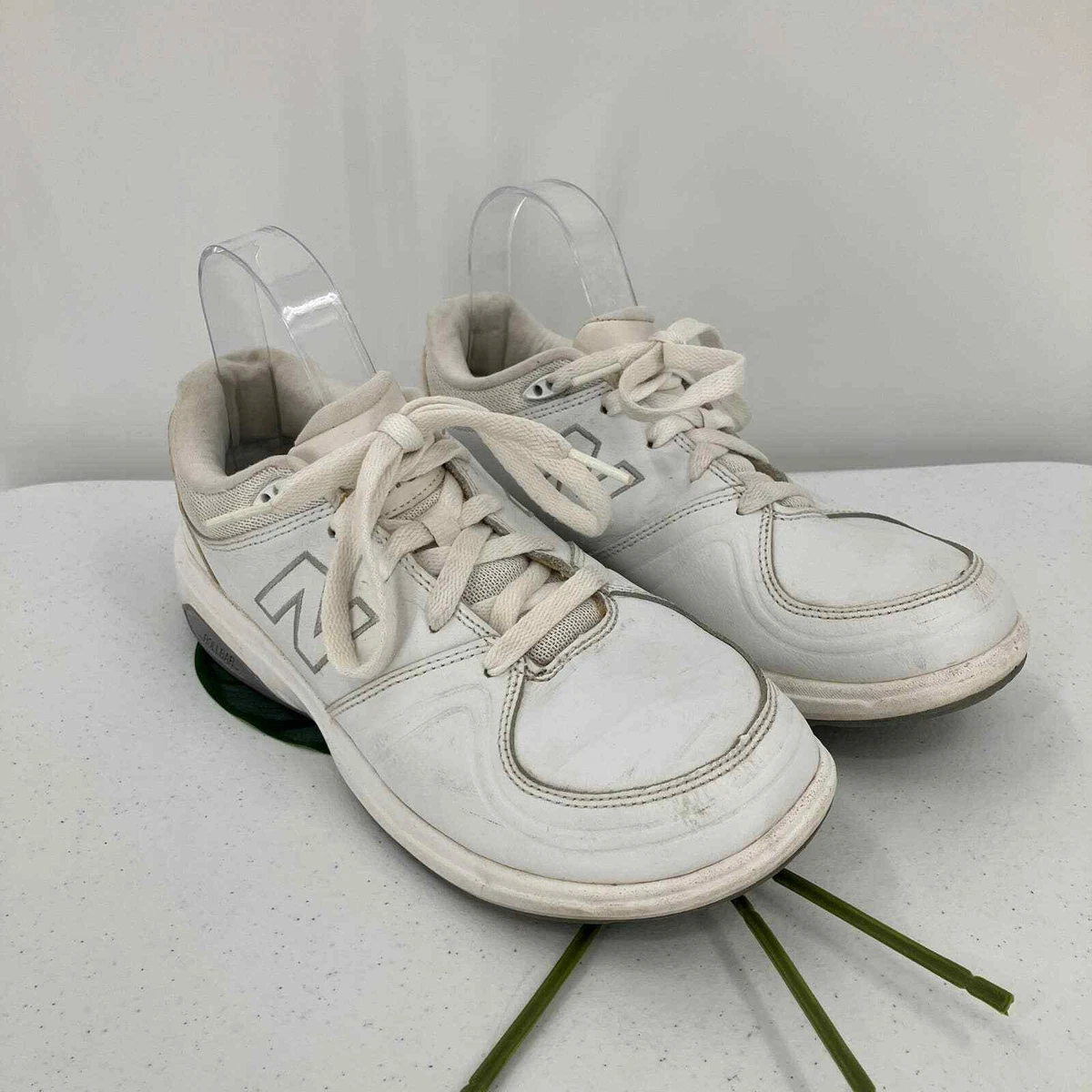 New balance roll bar best sale sneakers