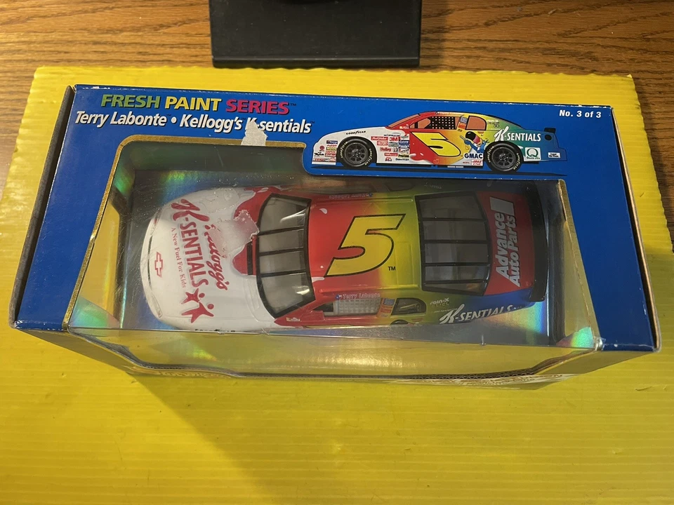 Terry Labonte #5 Kelloggs NASCAR 1999 nuevo en caja 1/24 Hot Wheels 1/7998 edición limitada Foto 4 de 4