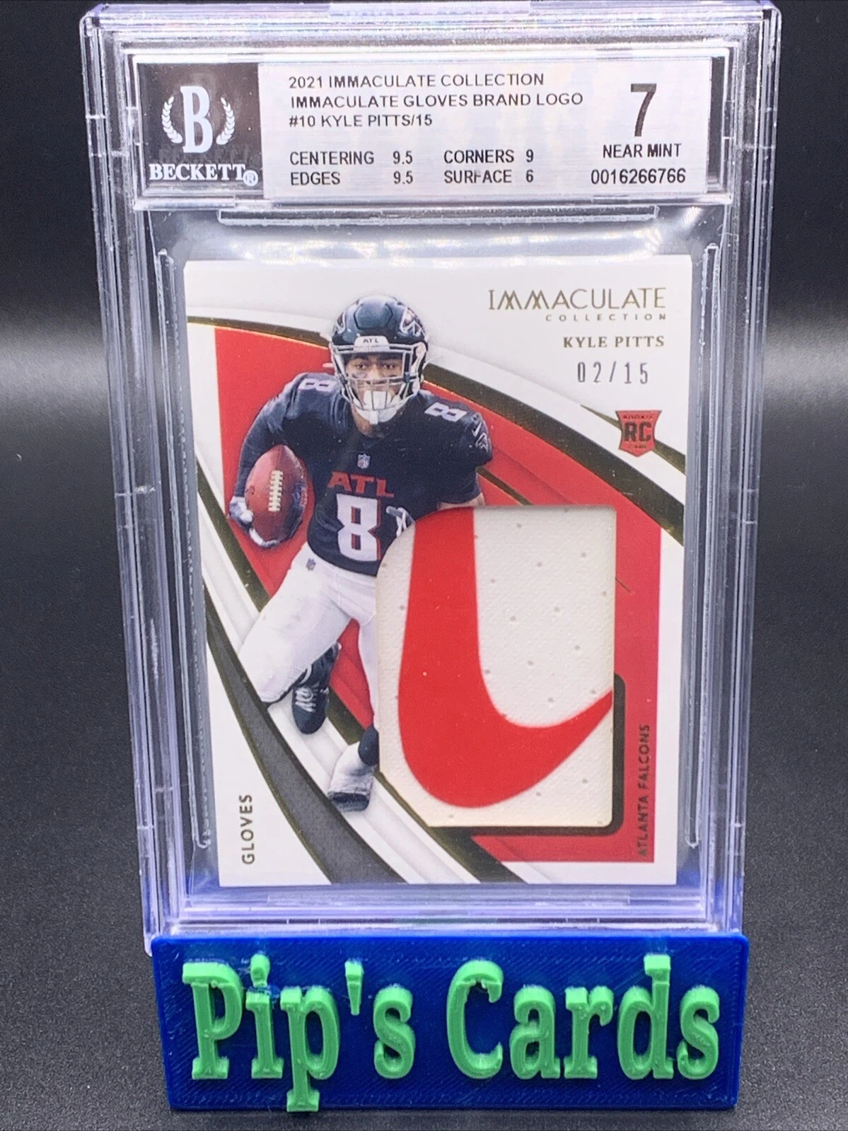 Kyle Pitts Panini Immaculate Collection Gloves #IGKP Brand Logos