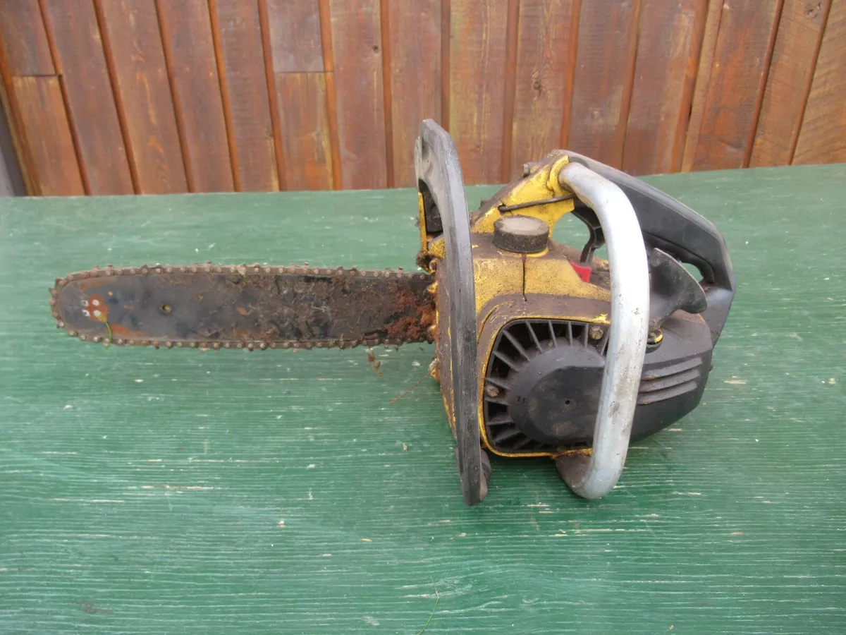 Vintage McCULLOCH MAC 110 Chainsaw Chain Saw with 12