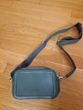 Esprit Tasche neu grün "Kameratasche"