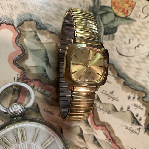 Vintage Hamilton Ladies (UNISEX) Swiss Watch 17 Jewels Looks Good Runs Well