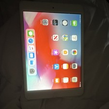 Apple iPad Tablet Silver A1489 iOS