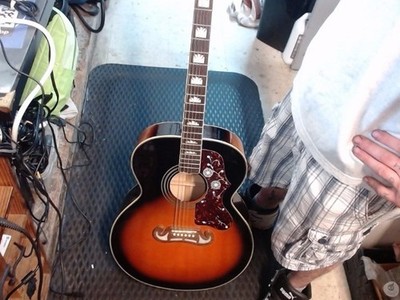 EPIPHONE EJ-200SCE/VS (PPS027364)
