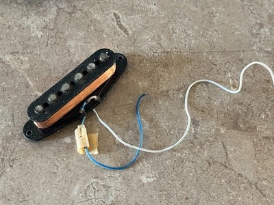 1980s Fender Stratocaster guitar pickup American DOA