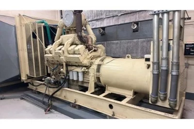 Kohler 800kW 800REOZDE 480V Diesel Generator Bi-Fuel 500 Hrs - Image 1 of 4