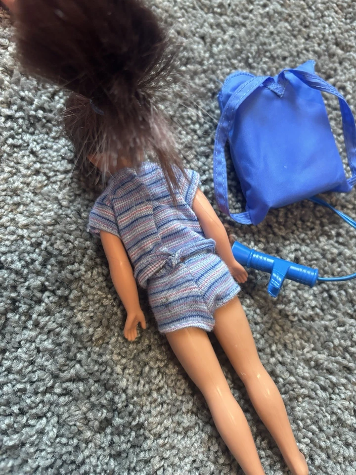 Muñeca Barbie Flashlight Fun Whitney And Piglet 1997 - Lechón desaparecido Foto 3 de 4