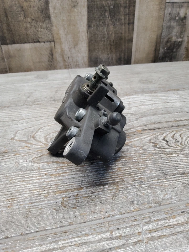 Pinza de disco de freno de rueda delantera derecha Suzuki TL1000R 2002 02 98-03 Foto 2 de 4