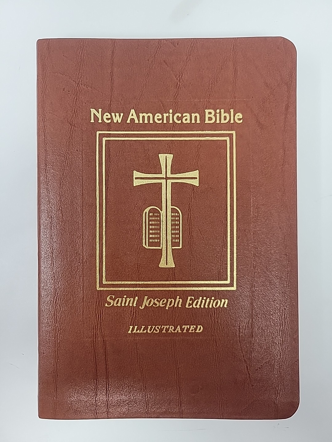 New American Bible Saint Joseph Medium Size Edition Illustrated
