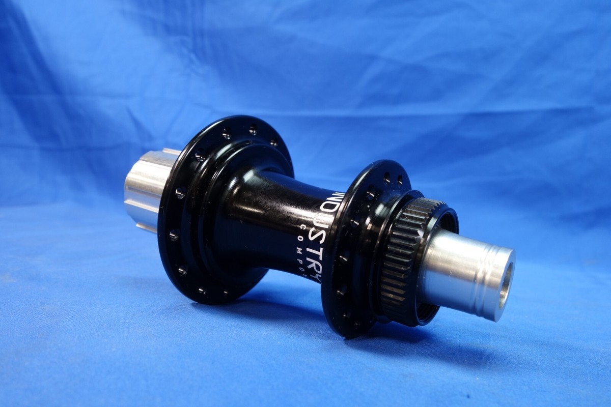 New Industry Nine Classic Torch Road Disc Hub Set, Thru Axle New Industry Nine Classic Torch Road Disc Hub Set, Thru Axle