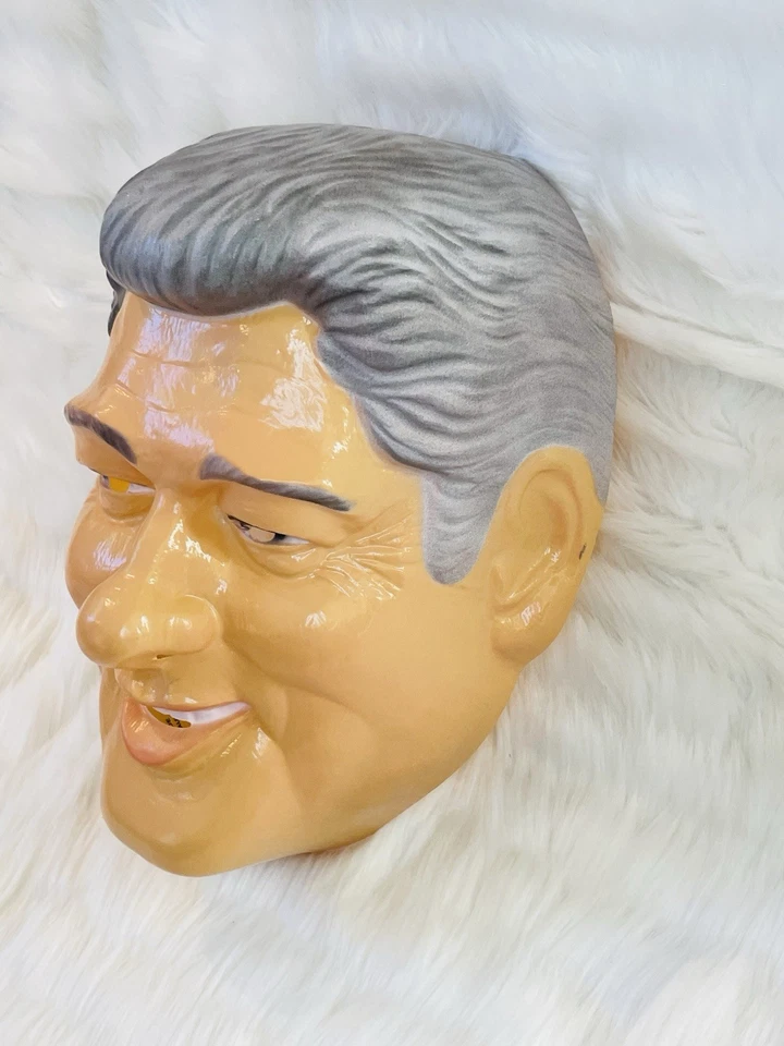 Bill Clinton Plastic Ex President Adult Mask Party / Halloween / USA / America - Image 3 of 4