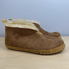 L.L. Bean Men  s Size 9.0 M Wicked Good Slipper Booties Brown Suede Shearling