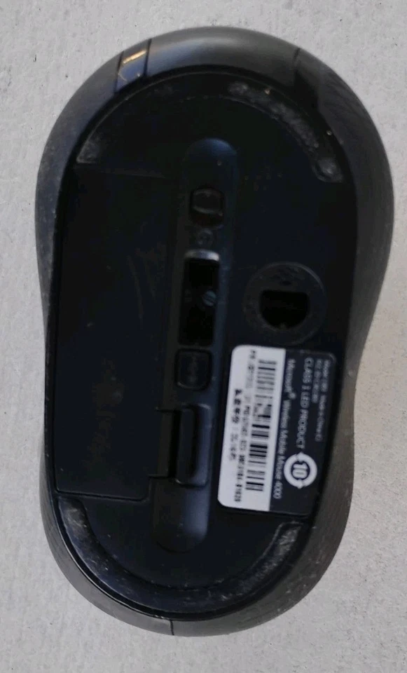 Microsoft Wireless Digital Mobile Mouse  Dongle not included Black Model 1383 - Image 3 of 4
