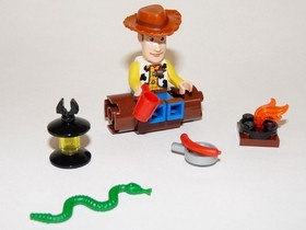 LEGO Toy Story Woody Camping 30072 New