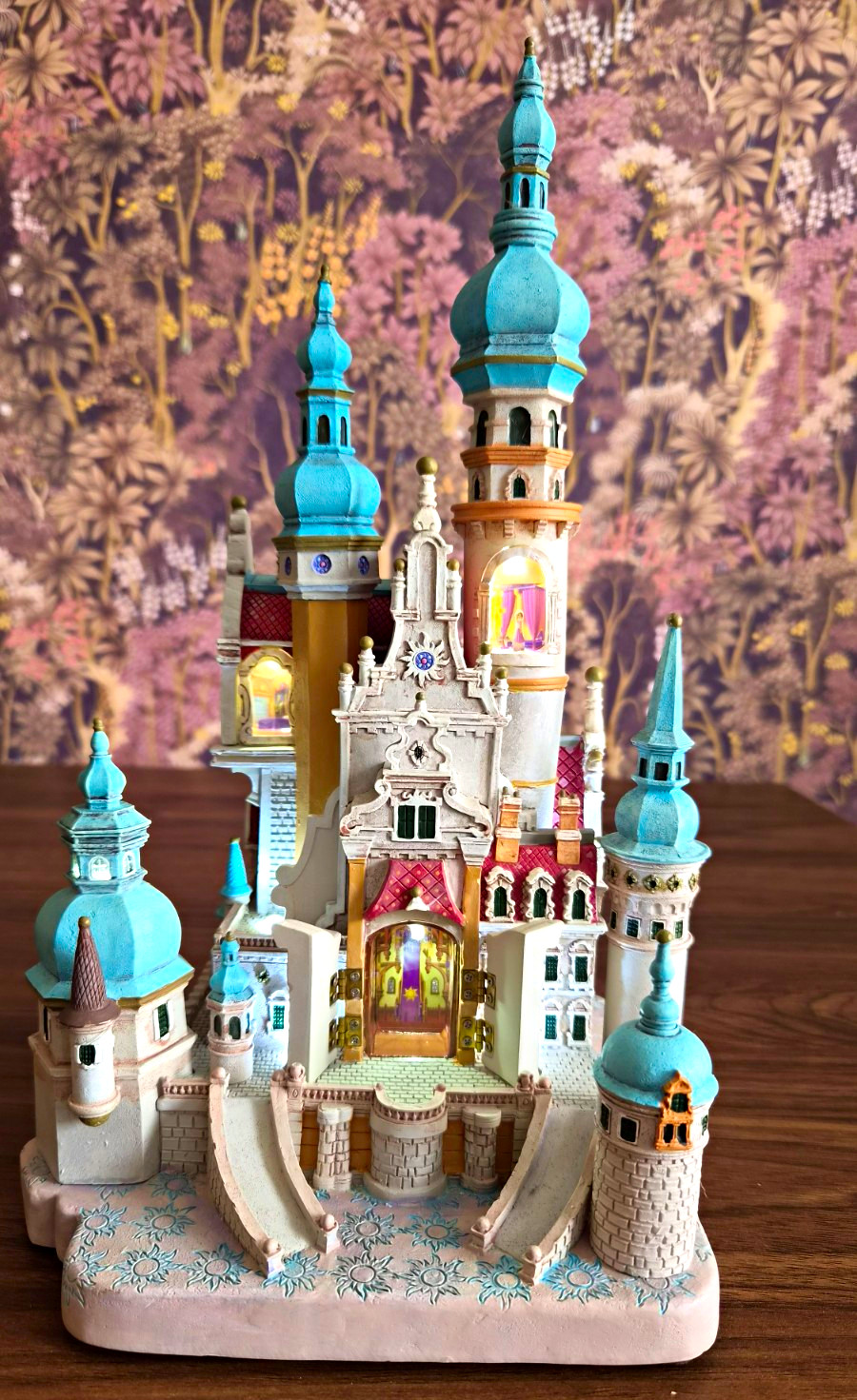Disney Tangled Castle Collection Light-Up Castle Figurine 2018