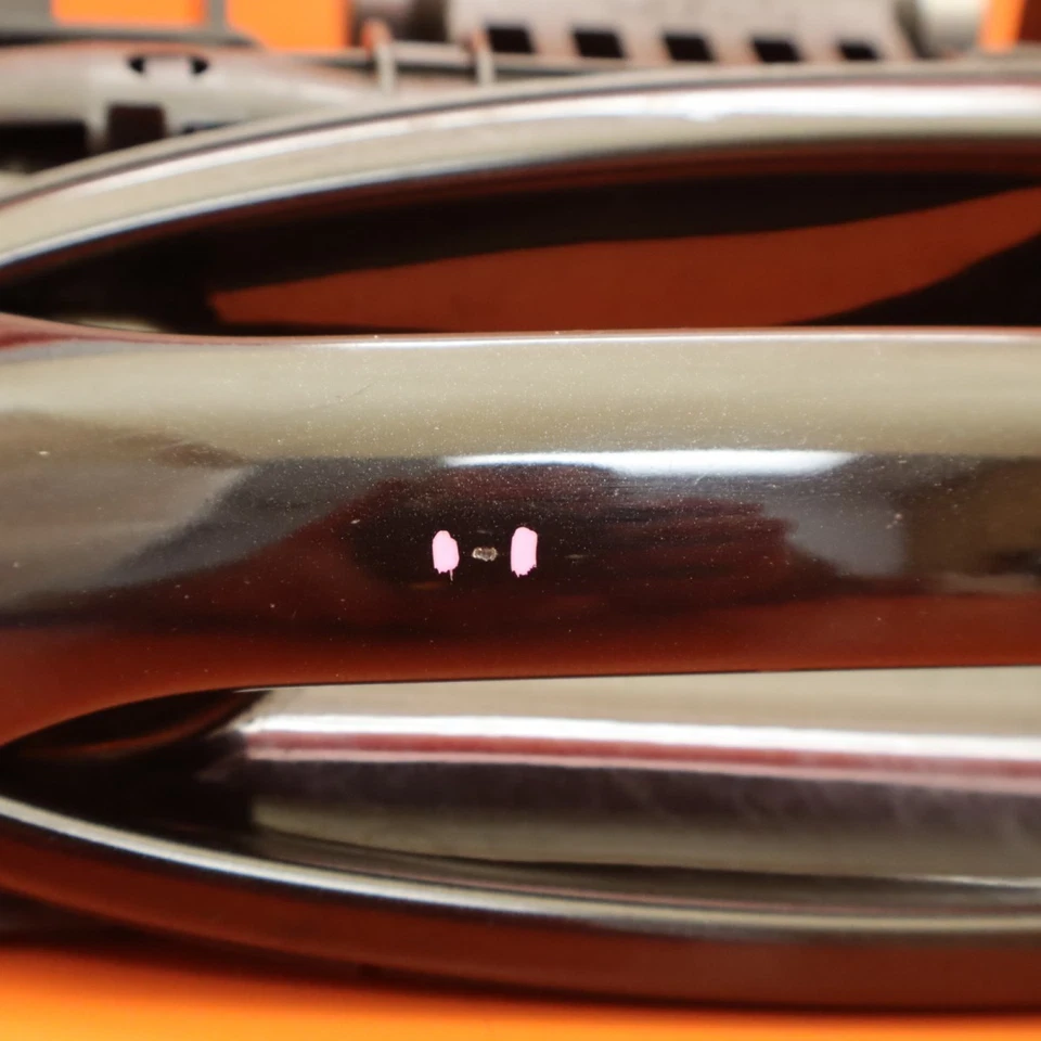 Maçaneta da porta PORSCHE PANAMERA FRENTE DIREITA 2013 2014 2015 2016 970 537 063 FABRICANTE DE EQUIPAMENTO ORIGINAL - Imagem 2 de 4