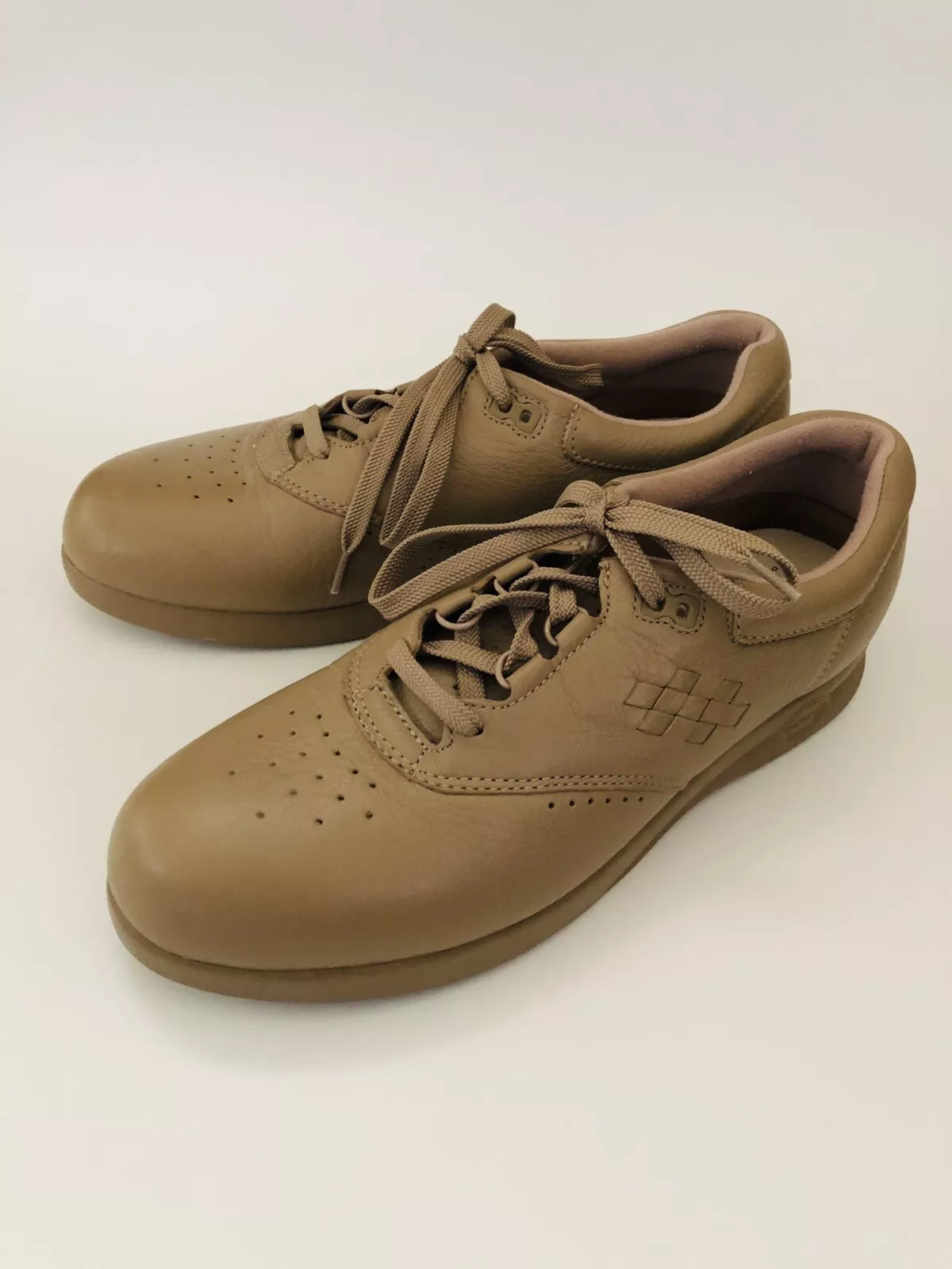 SUPREMES by Softspots MARATHON 122406 Taupe Lace Up Comfort Shoes Women's Sz10