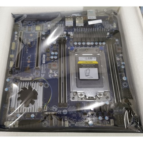 Gigabyte MC12-CE0 trx40 Support AMD Ryzen Threadripper 3960x/3970x/3990x Server - Afbeelding 5 van 5