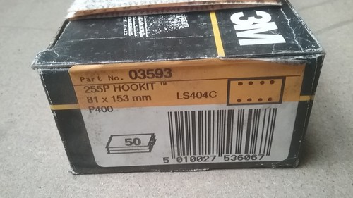 P400 03593 3M Hookit Gold 255P Strips 81 x 153mm Box (50) 8 holes Sheets - Picture 3 of 3
