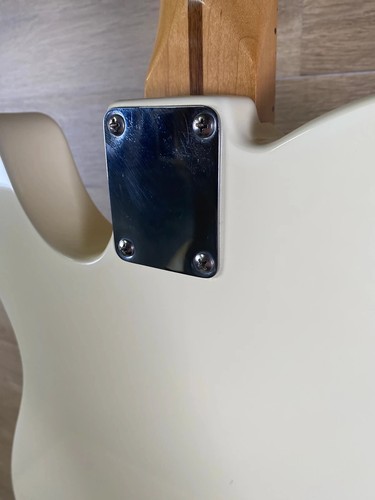 Fender Player Nashville Telecaster, Olympic Pearl, Maple Fingerboard, Paisley La - Picture 7 of 9