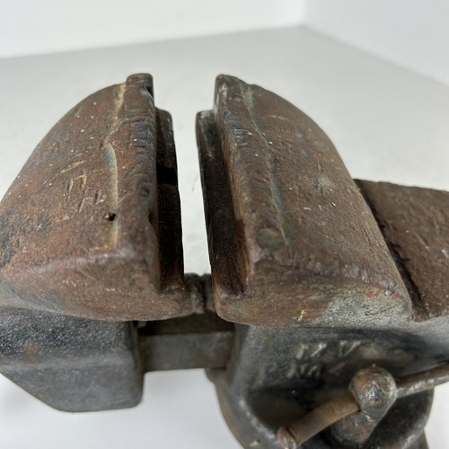 Cast Iron Vise 4" Steel Jaw MV #4 Anvil Back Swivel 6" Throat Bench Top - Picture 3 of 11