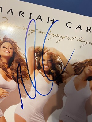 Mariah Carey signed Memoirs of An Imperfect Angel 12