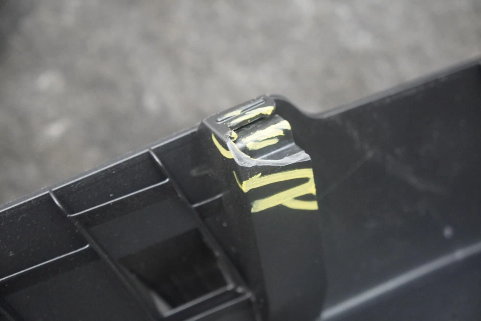 Rear Right Lower C Pillar Cover Trim Panel 4ML867768 Lamborghini Urus 19 *Note* - Image 2 of 4