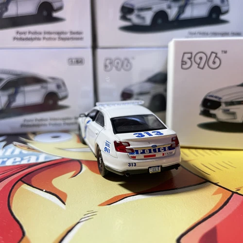 1/64 596 Ford Police Interceptor Sedan Philadelphia Department PPD Model Diecast - Bild 5 von 6