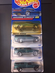 Hot Wheels 1995 Model Series 348 Dodge Ram 1500 Truck Green Hole Five Wheels