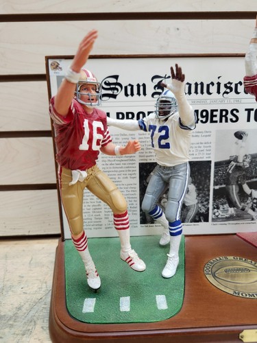 THE CATCH Danbury Mint 49ers & Cowboys Collectible Figurine - Picture 2 of 10