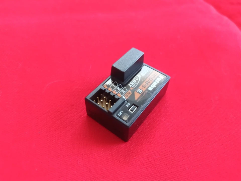 Futaba R604FS-E 4-Kanal 2,4Ghz FASST Telemetrie Empfänger EP 4PK 4PKS 4PX 7PX - Bild 4 von 4