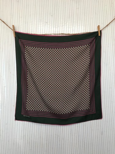 Foulard Carré de Soie Erre Gris et rose à motifs Cadeau pour femme FO432 - Imagen 3 de 10