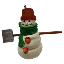 2000 Hallmark Keepsake Ornament Max - The Snowmen of Mitford
