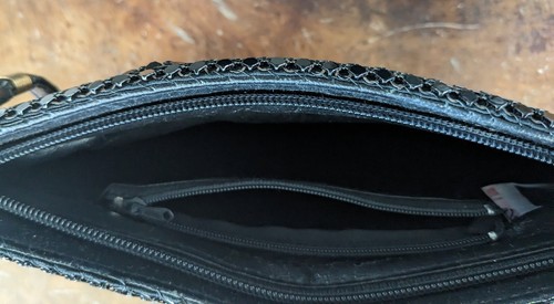 Vintage Black Metal Mesh Clutch Cosmetic Bag With Handle - Picture 4 of 5