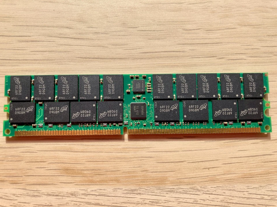 Micron MT36VDDF25672Y-335F3 2GB PC2700R-25331-Z CL2.5 Memory For Servers - Image 2 of 2