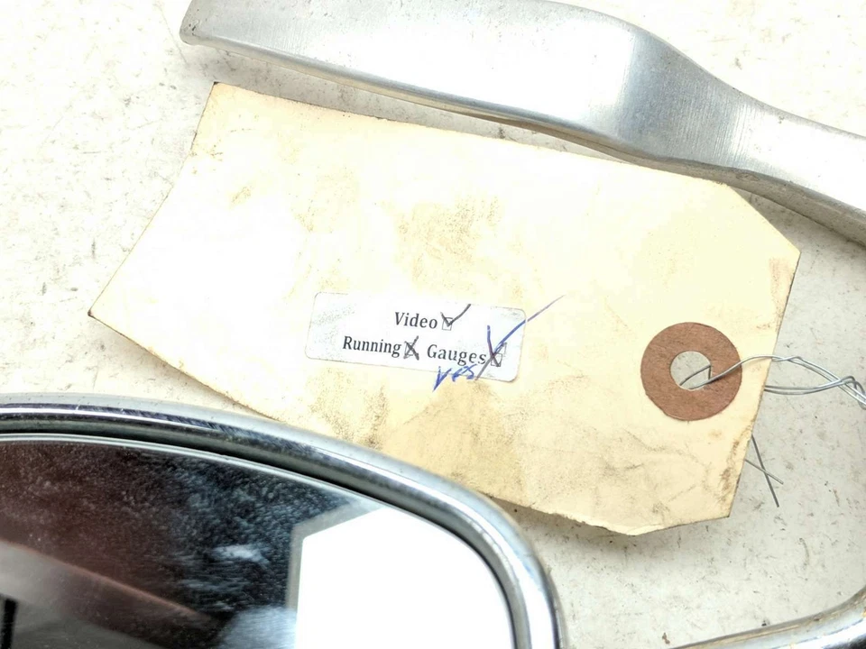 15 Yamaha XVS950 VStar 950 Front Right  Rearview Mirror w/ Brake Master Cylinder - Image 3 of 4