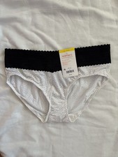 NEW Warners No Pinching No Problems Lace Hipster WR5609J Women  s Size Medium 6