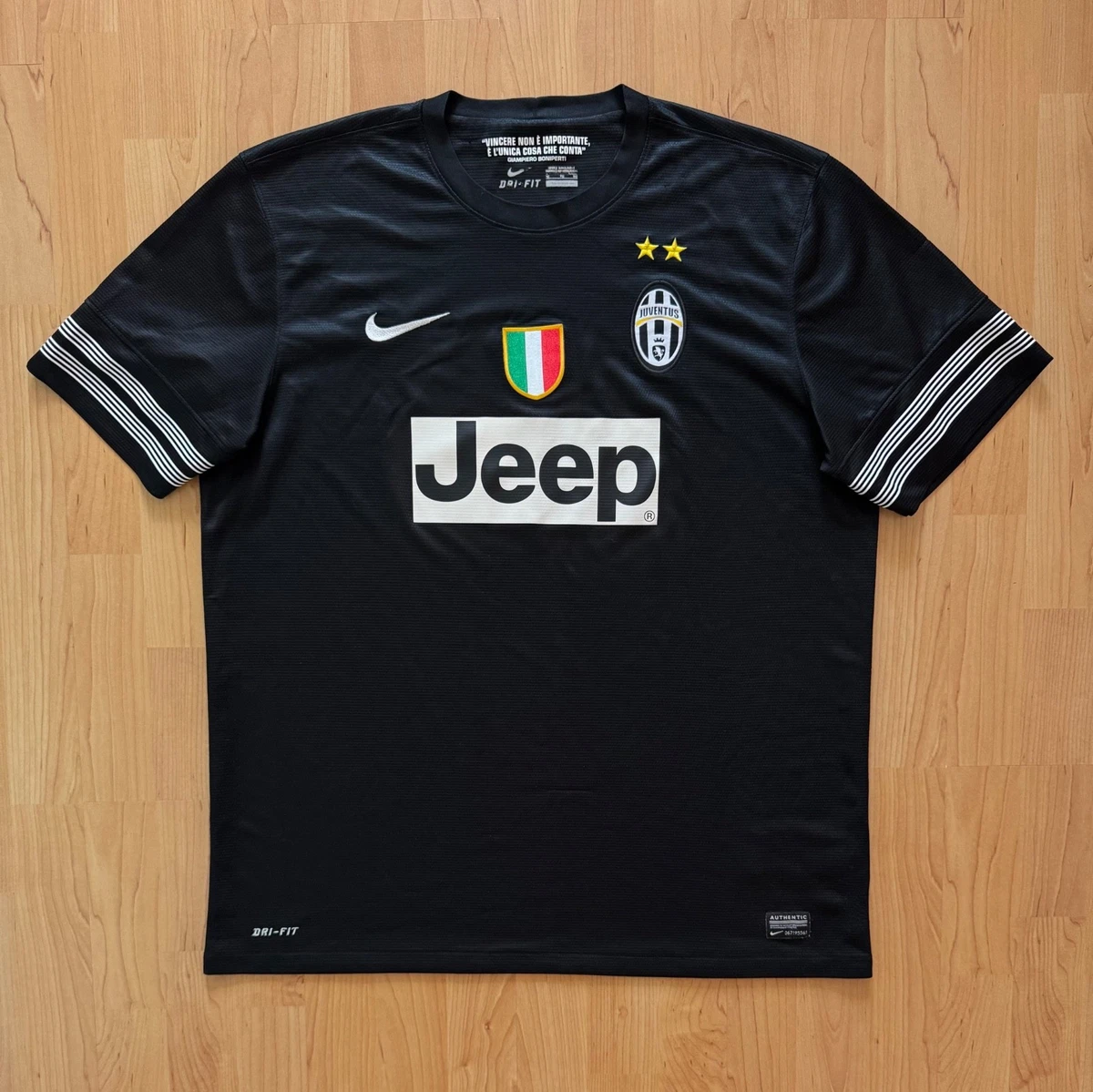 Preços baixos em Nike Juventus Preta Internacional Futebol Clube