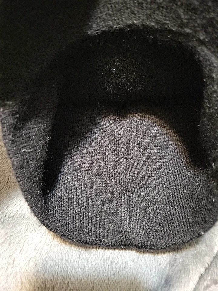 Gorro Kids Cars negro y gris con bordado con coche en llamas, talla única Foto 3 de 4