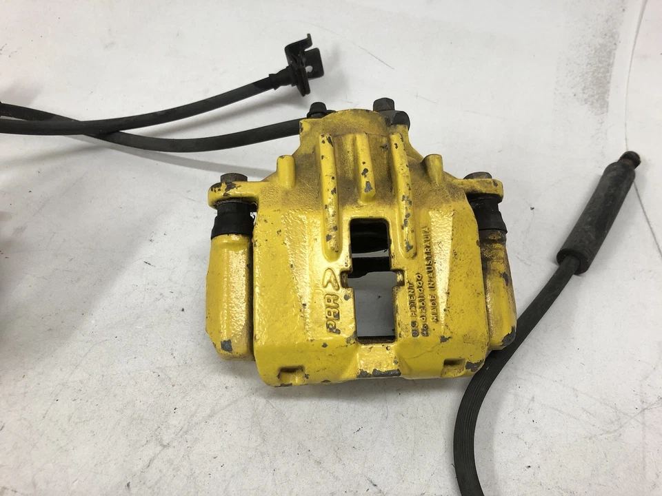 05-13 C6 Corvette Front and Rear Brake Calipers Yellow 71725 - Image 4 of 4