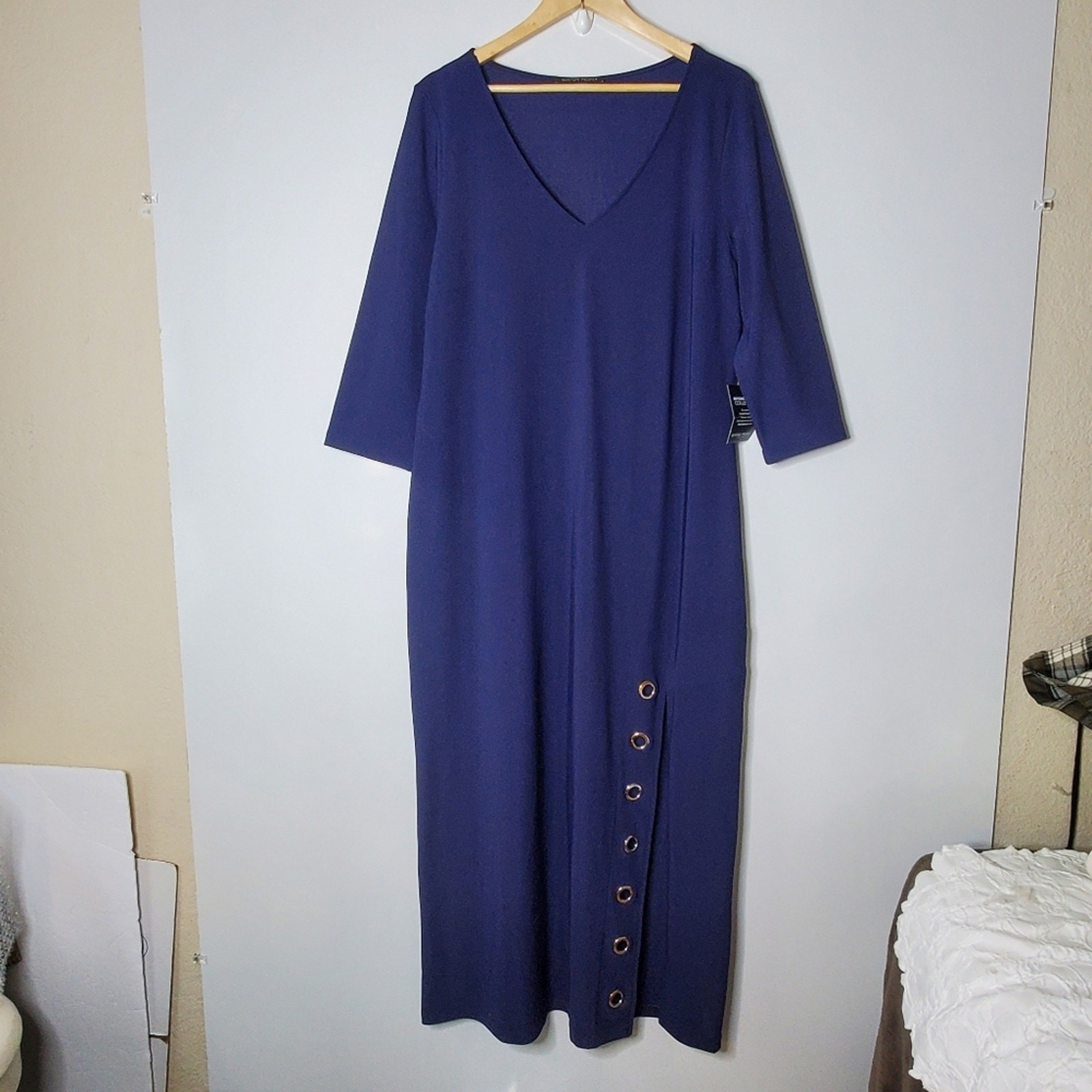 Picture 1 of 9