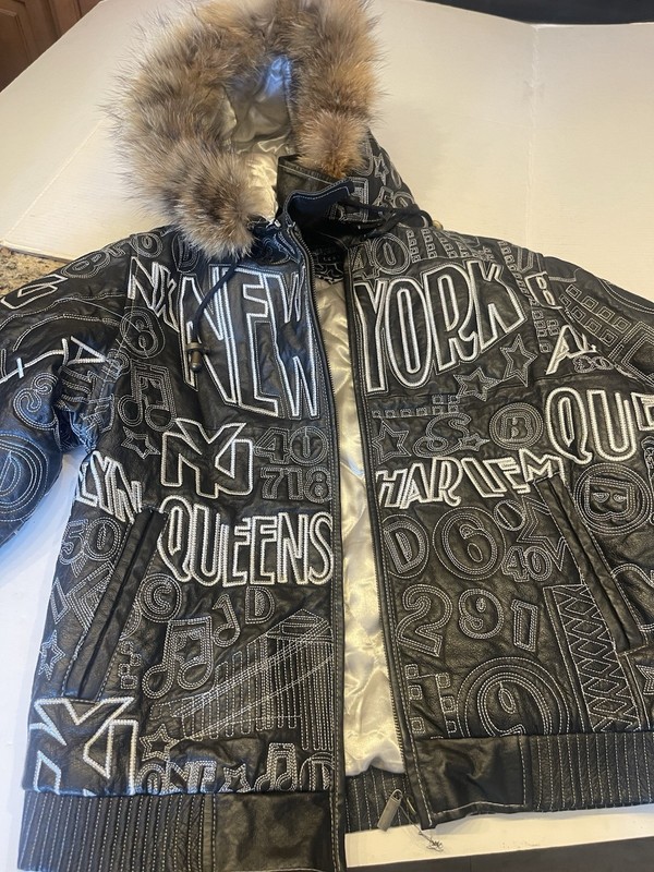 Desert Well Leather New York Themed Hooded Jacket NWT, Size Medium